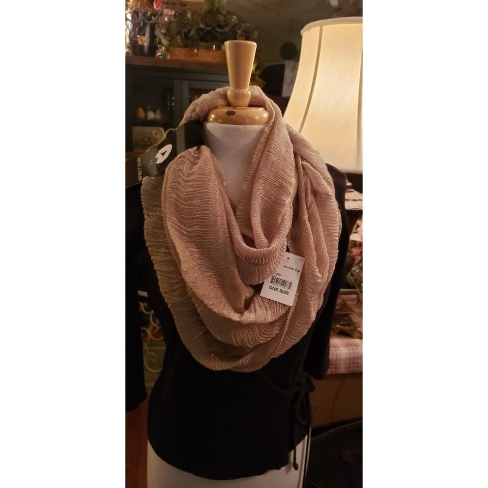 New..Infinity Scarf With A Bit Of Bling
